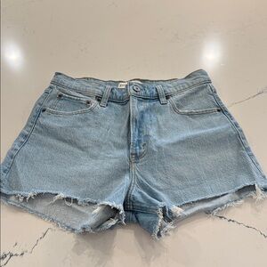 Abercrombie & Fitch Jean Shorts (The ‘90s Relaxed Cutoff Short High Rise)